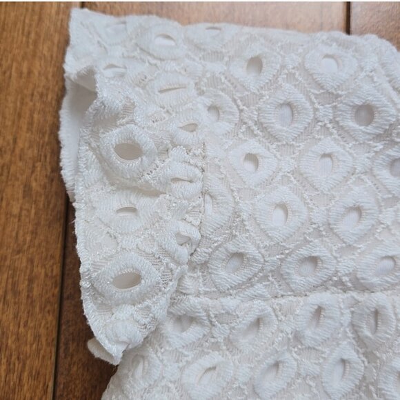 Koko Noko white eyelet short ruffled sleeve shirt size 5 - Picture 6 of 10